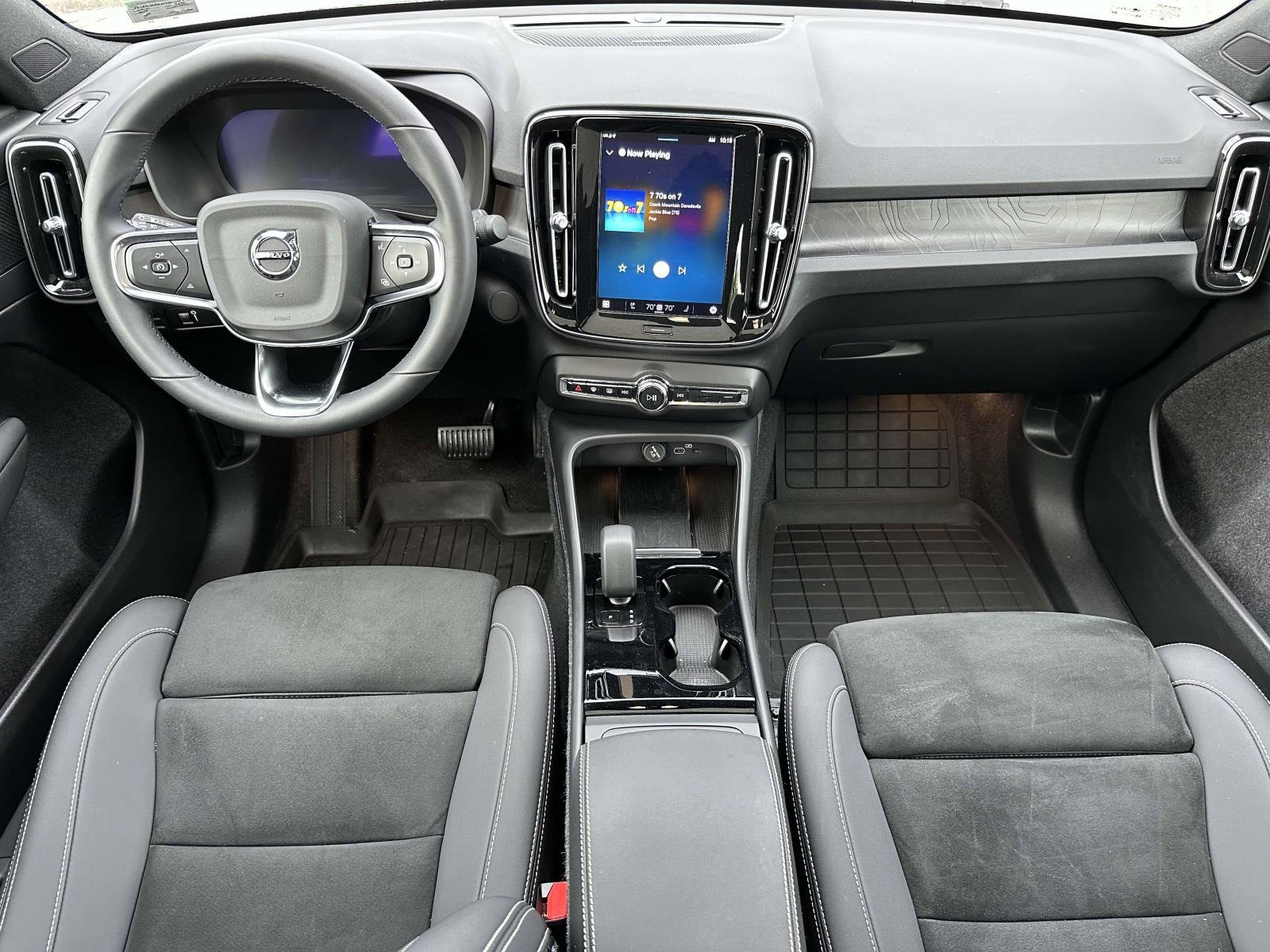 Used 2022 Volvo C40 Ultimate with VIN YV4ED3GB2N2009357 for sale in Richmond, VA