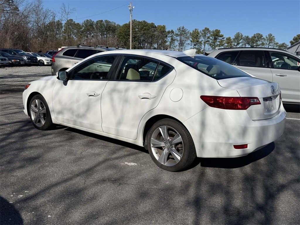 Used 2013 Acura ILX 2.0L Sedan