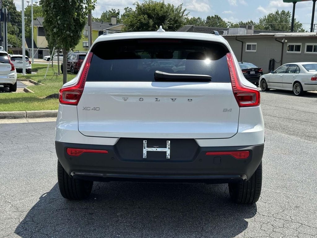 2026 Volvo XC40 Plus - Photo 20