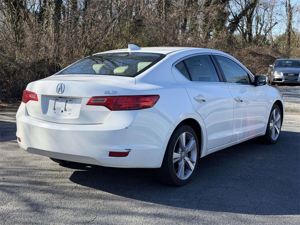 Used 2013 Acura ILX 2.0L Sedan