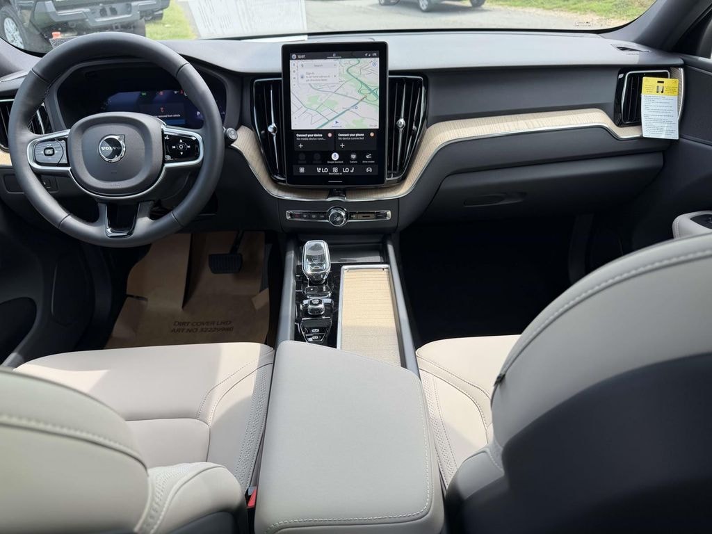 New 2026 Volvo XC60 plug-in hybrid T8 Plus SUV