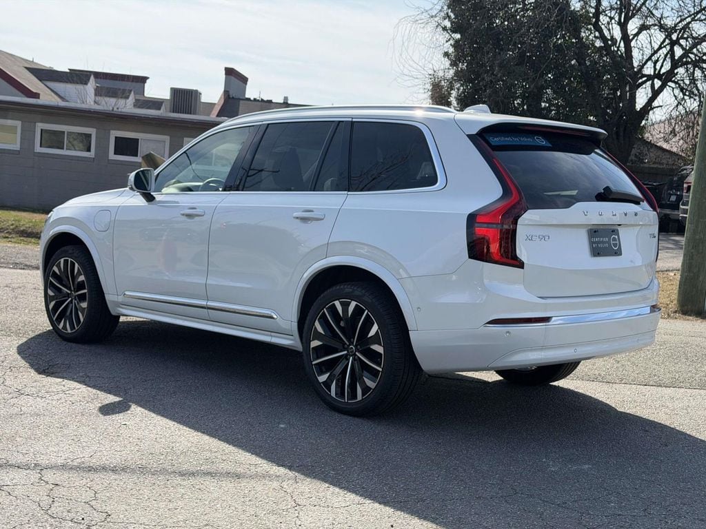 2025 Volvo XC90 Plus - Photo 23