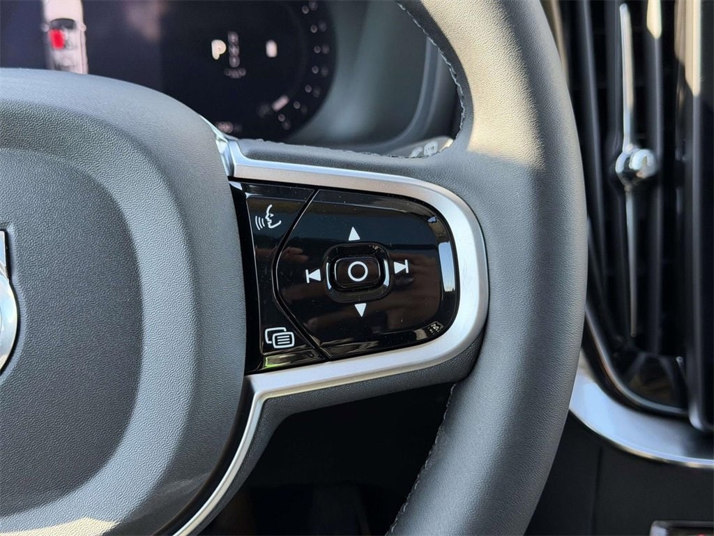 2026 Volvo XC90 Ultra - Photo 9
