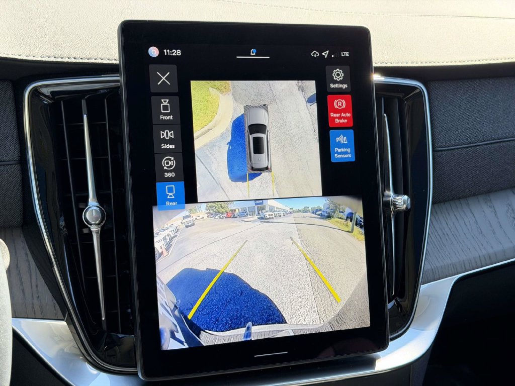 New 2026 Volvo XC90 B6 Ultra 7-Seater SUV