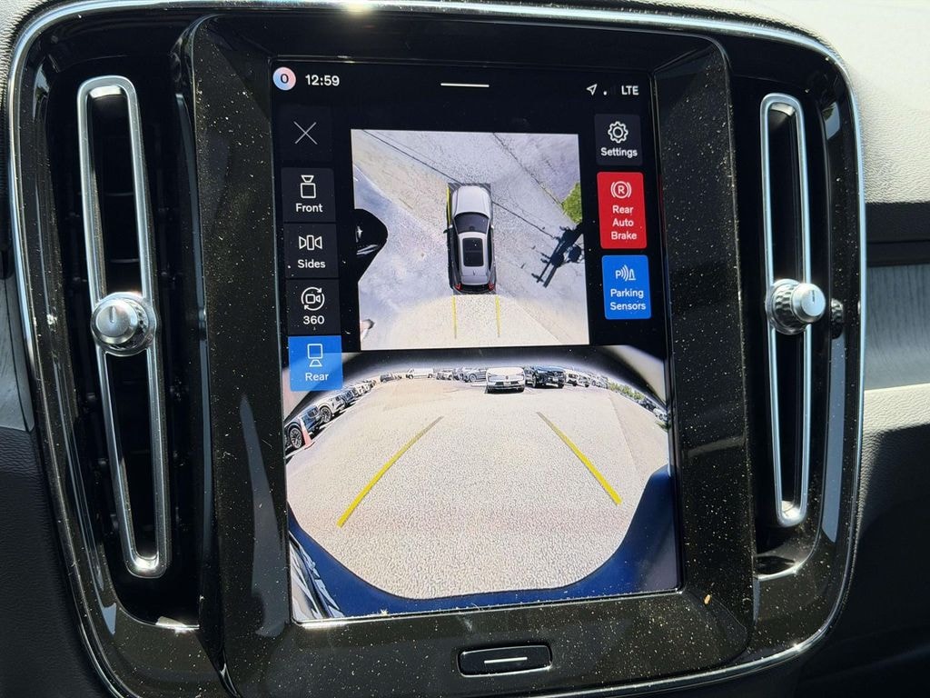 New 2026 Volvo XC40 B5 Plus SUV