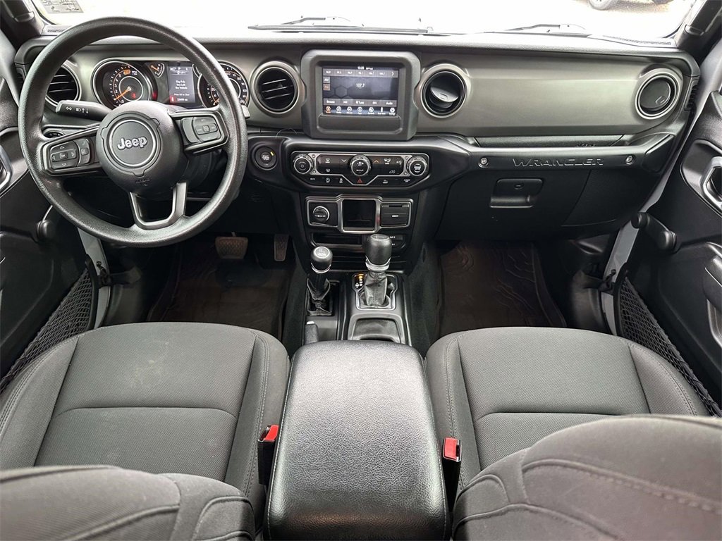 2022 Jeep Wrangler Unlimited Willys photo 2