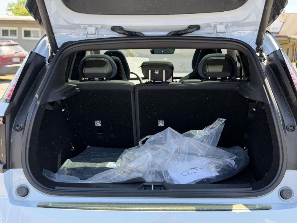 2025 Volvo EX30 Plus - Photo 15