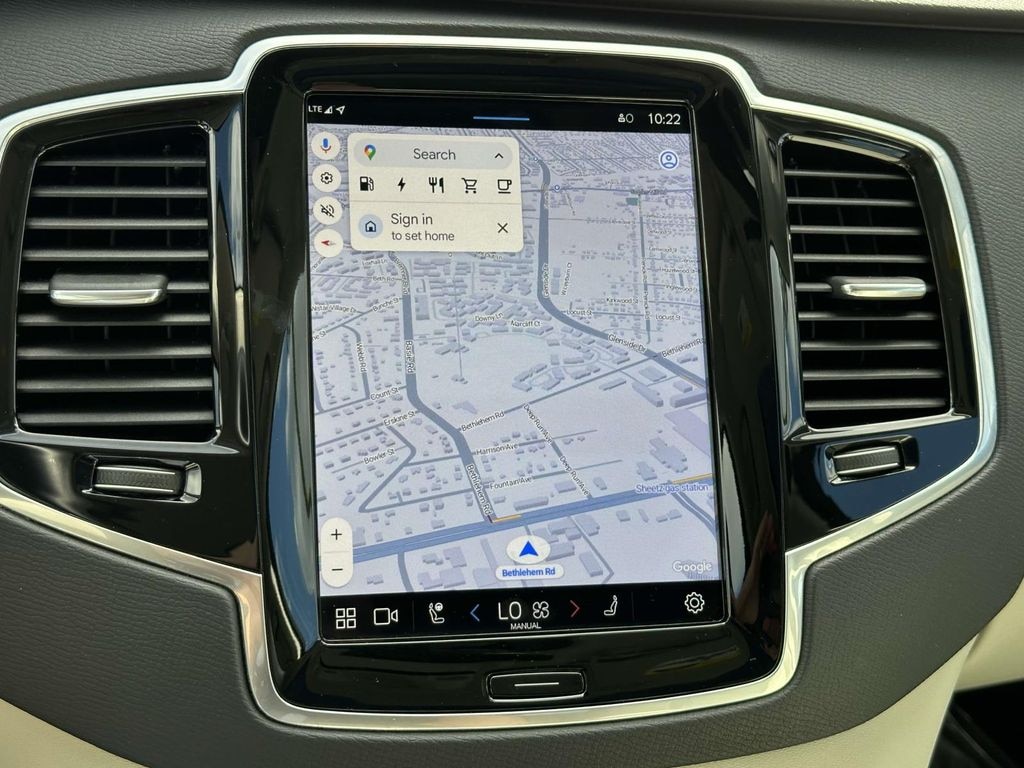 Certified 2024 Volvo XC90 Recharge Plug-In Hybrid Plus Bright Theme SUV