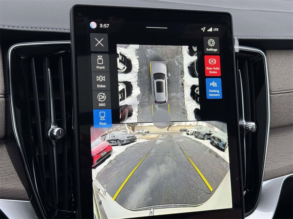 New 2026 Volvo XC90 B6 Plus 7-Seater SUV