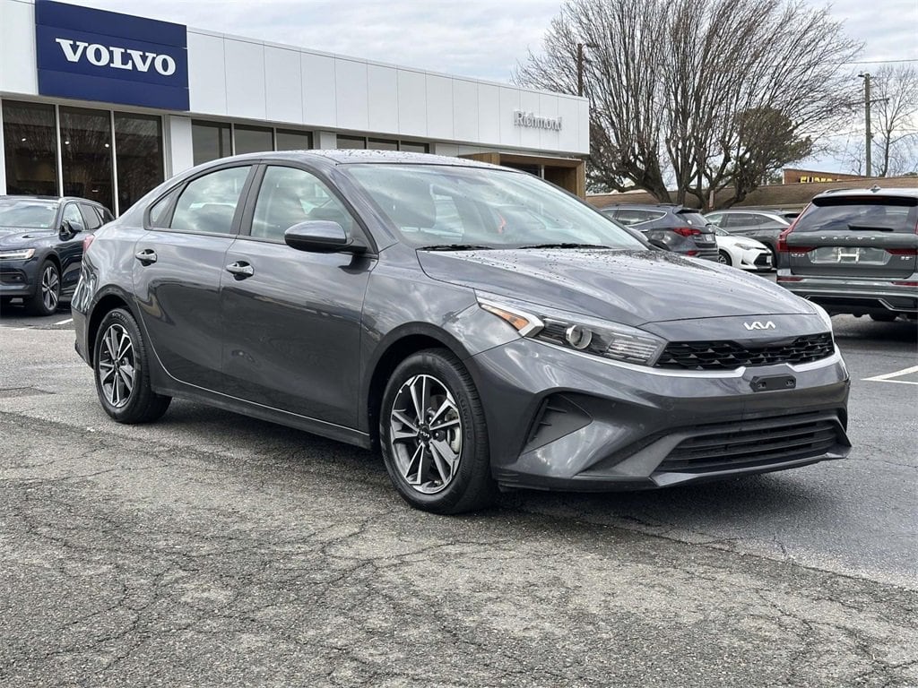 2024 Kia Forte LXS's photo