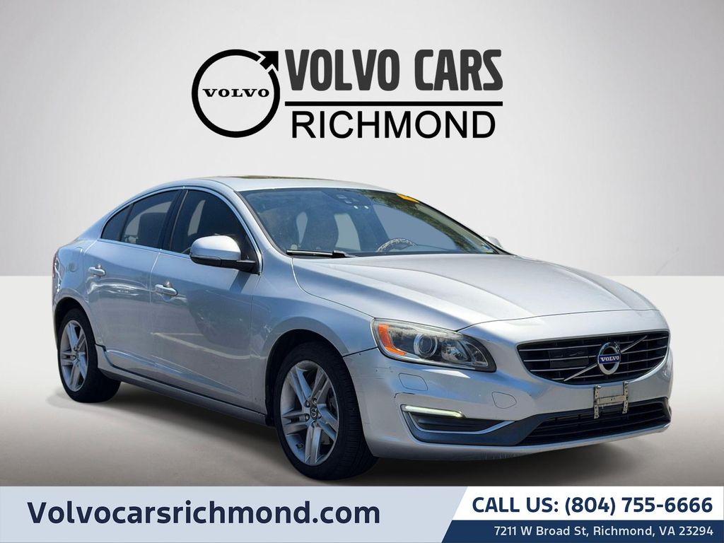 2015 Volvo S60 T5 Drive-E FWD Platinum's photo