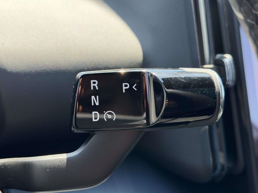 2025 Volvo EX30 Plus - Photo 8
