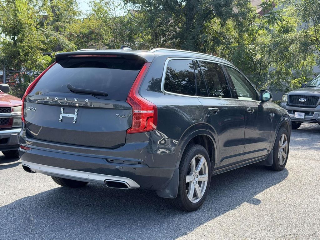Used 2021 Volvo XC90 T5 Momentum SUV
