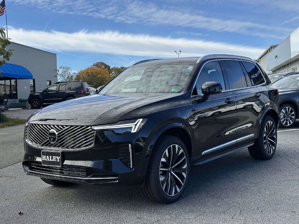 2026 Volvo XC90 Plus - Photo 22