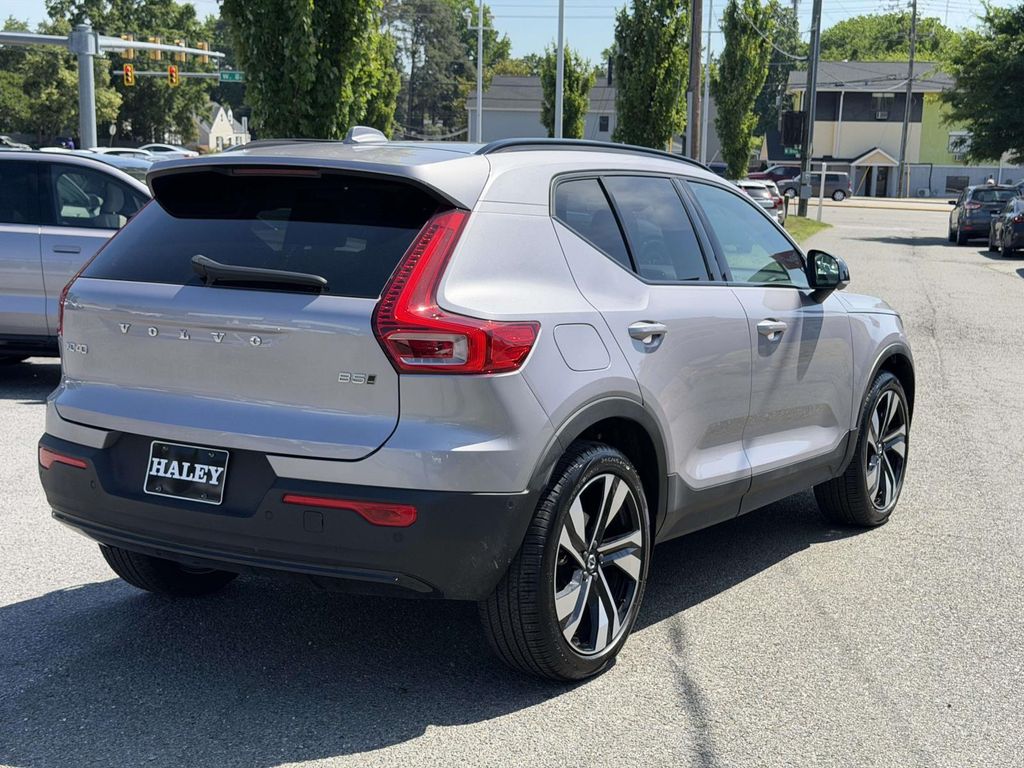 2026 Volvo XC40 Ultra - Photo 19