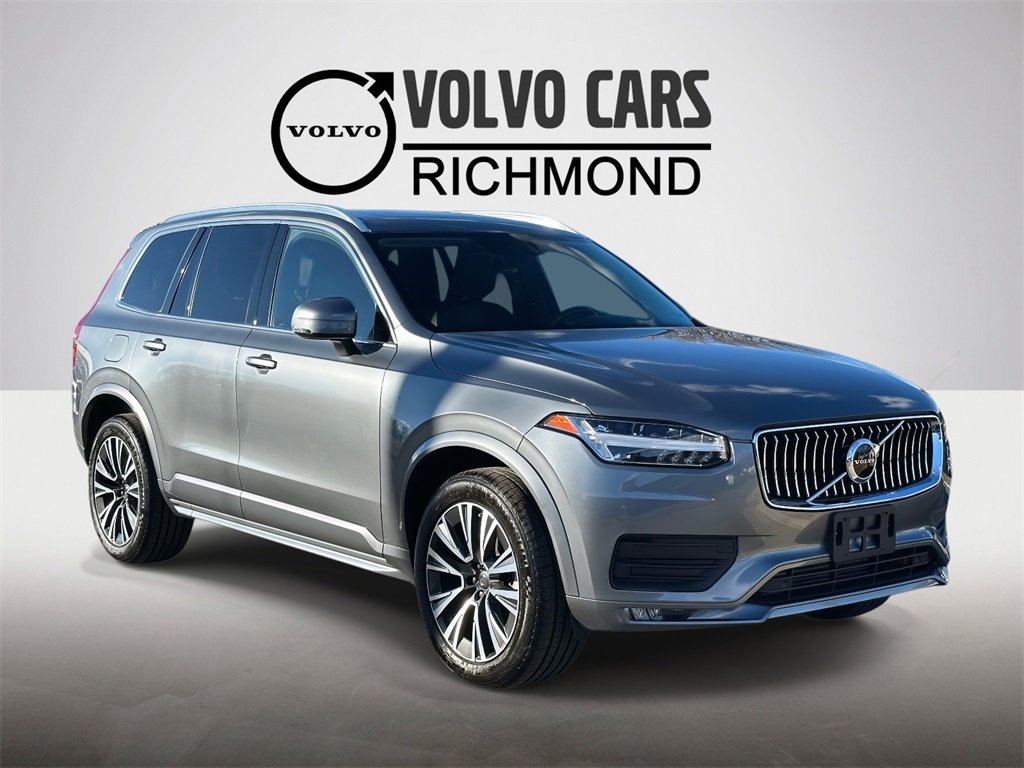 2020 Volvo XC90 Momentum's photo