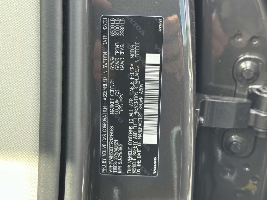 2024 Volvo XC90 Plus - Photo 29