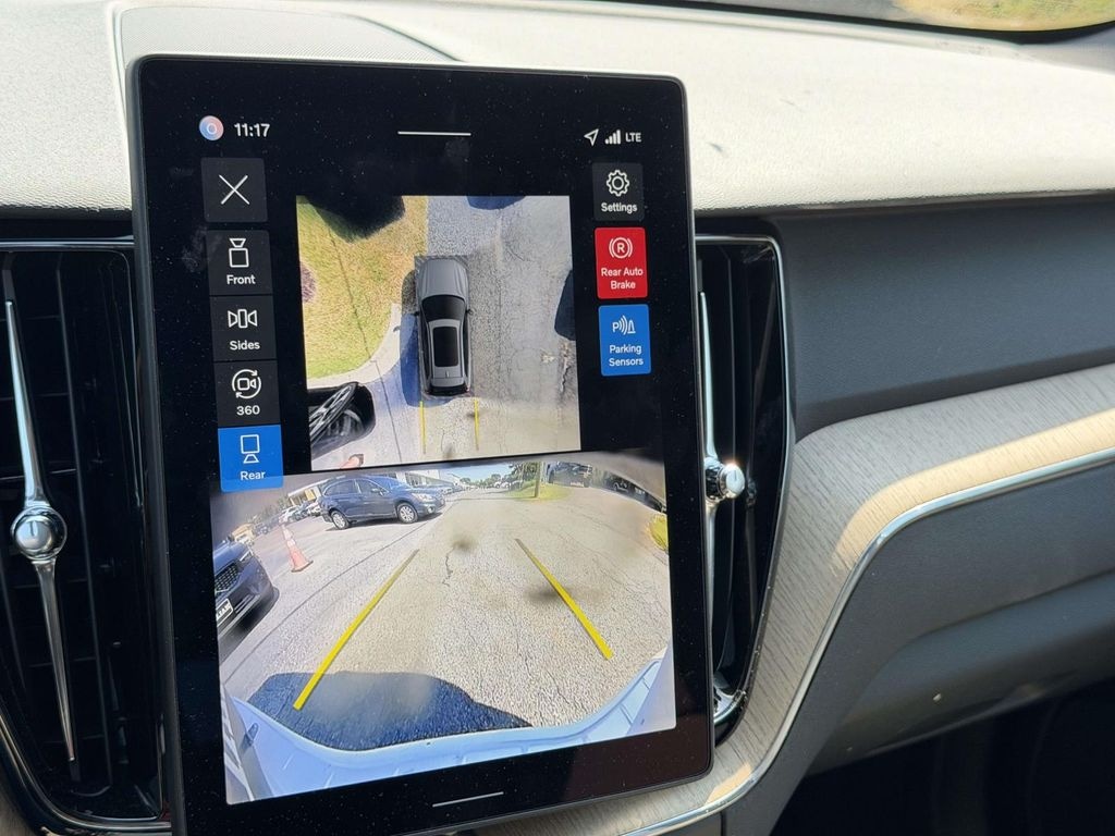 New 2026 Volvo XC60 B5 Plus SUV