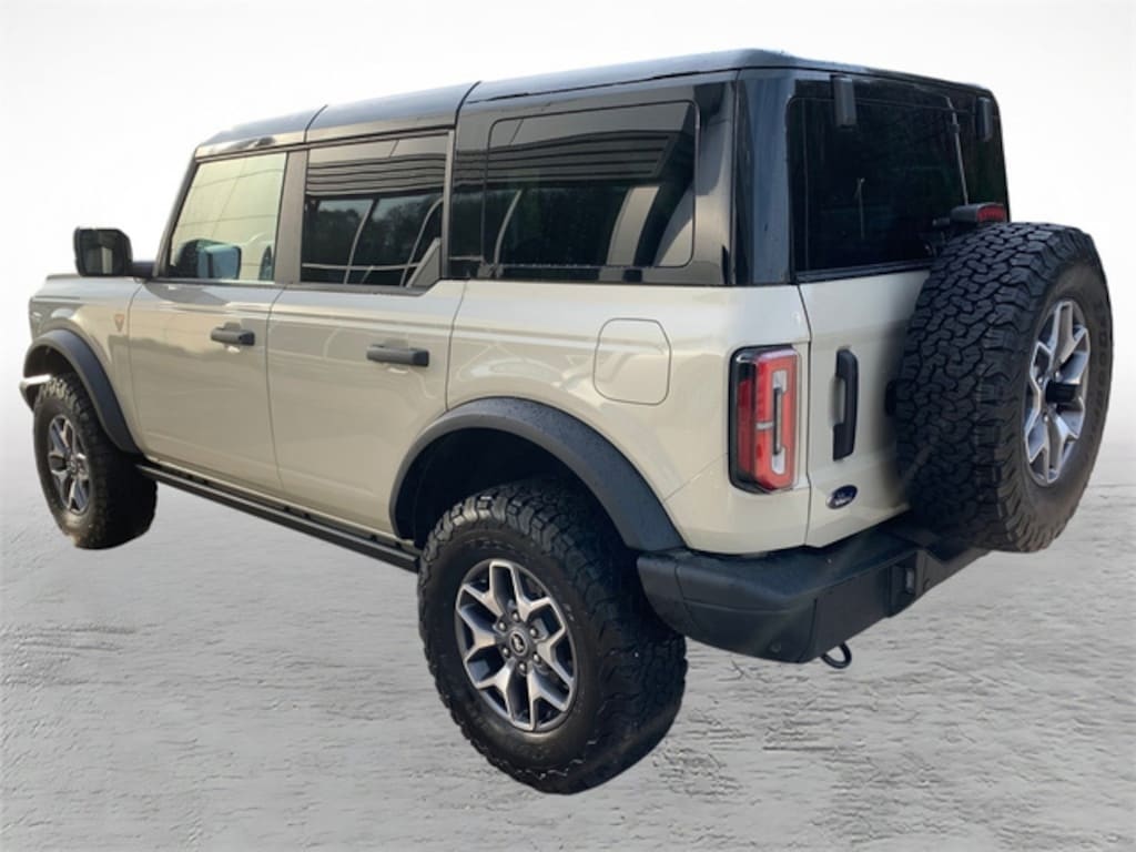 Certified 2025 Ford Bronco Badlands SUV