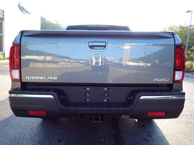 2019 Honda Ridgeline RTL photo 3