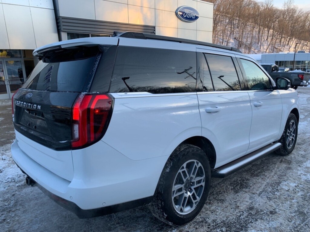 Used 2025 Ford Expedition Active SUV