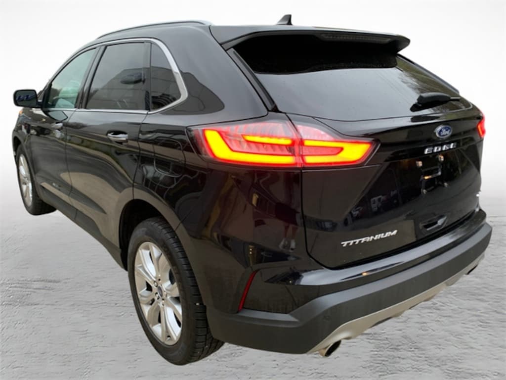 Used 2022 Ford Edge Titanium SUV