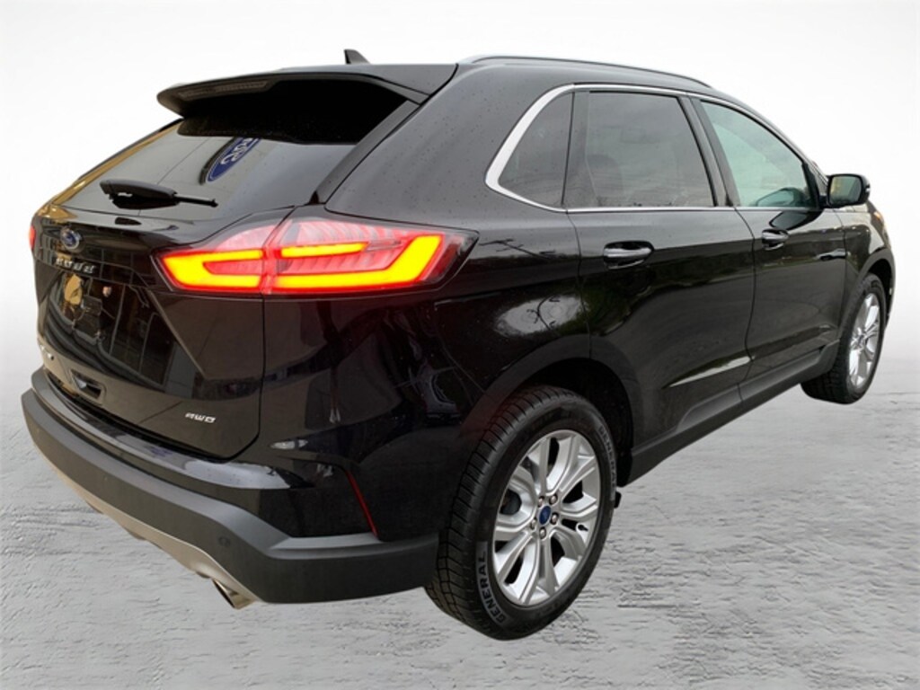 Used 2022 Ford Edge Titanium SUV
