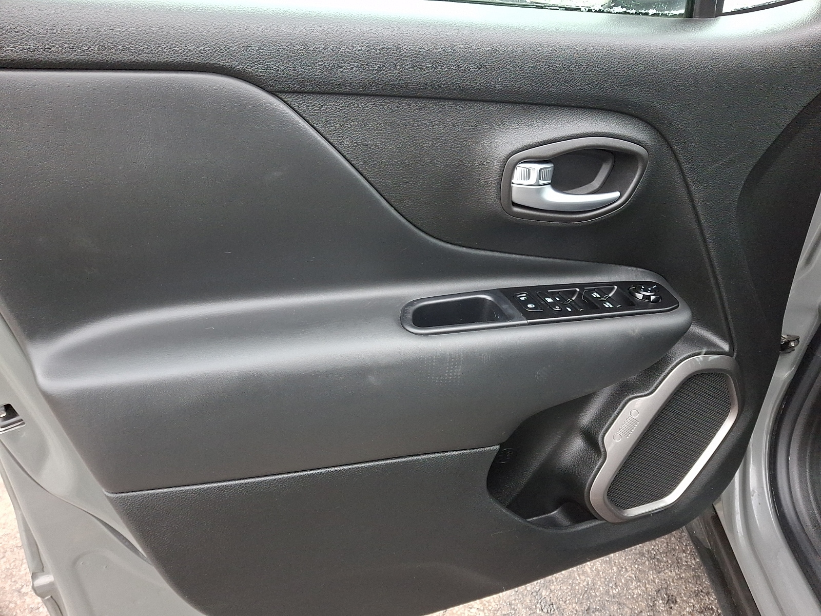 2022 Jeep Renegade Limited - Photo 12