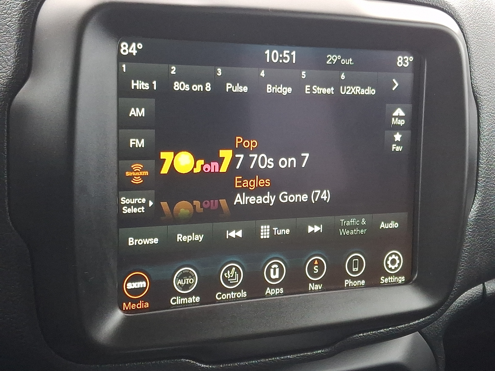 2022 Jeep Renegade Limited - Photo 16
