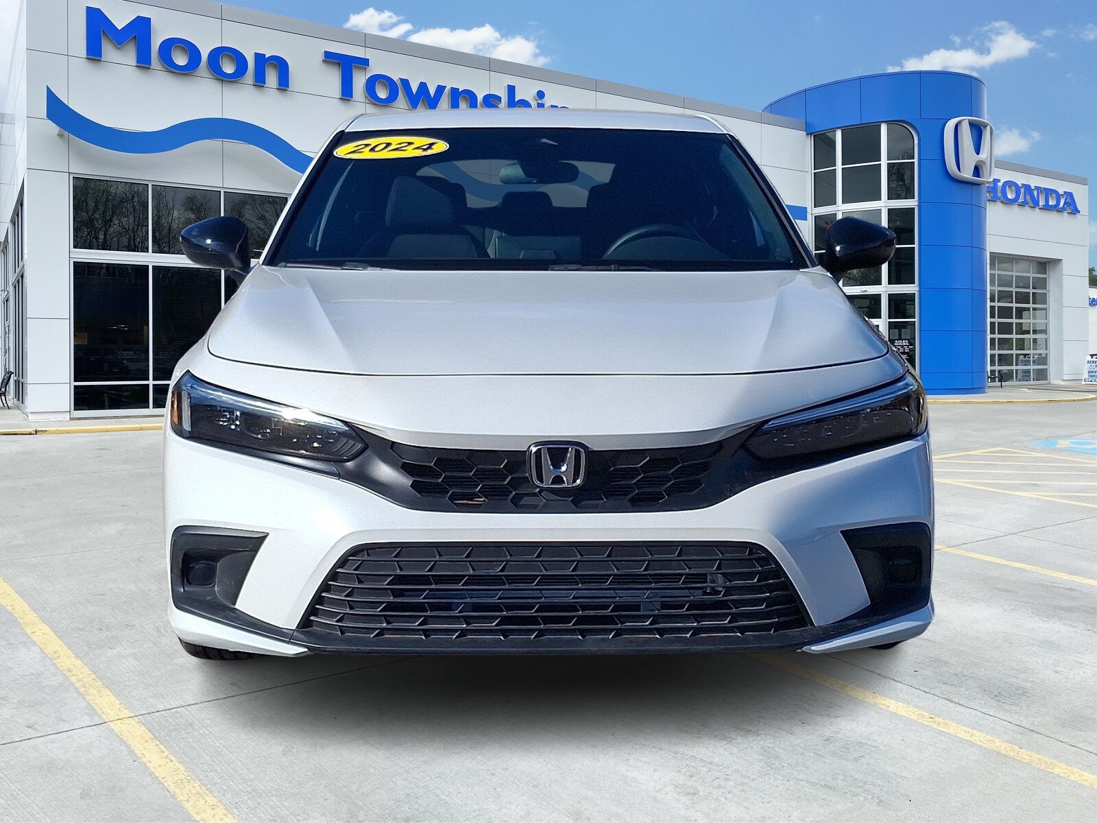 2024 Honda Civic Sport photo 2