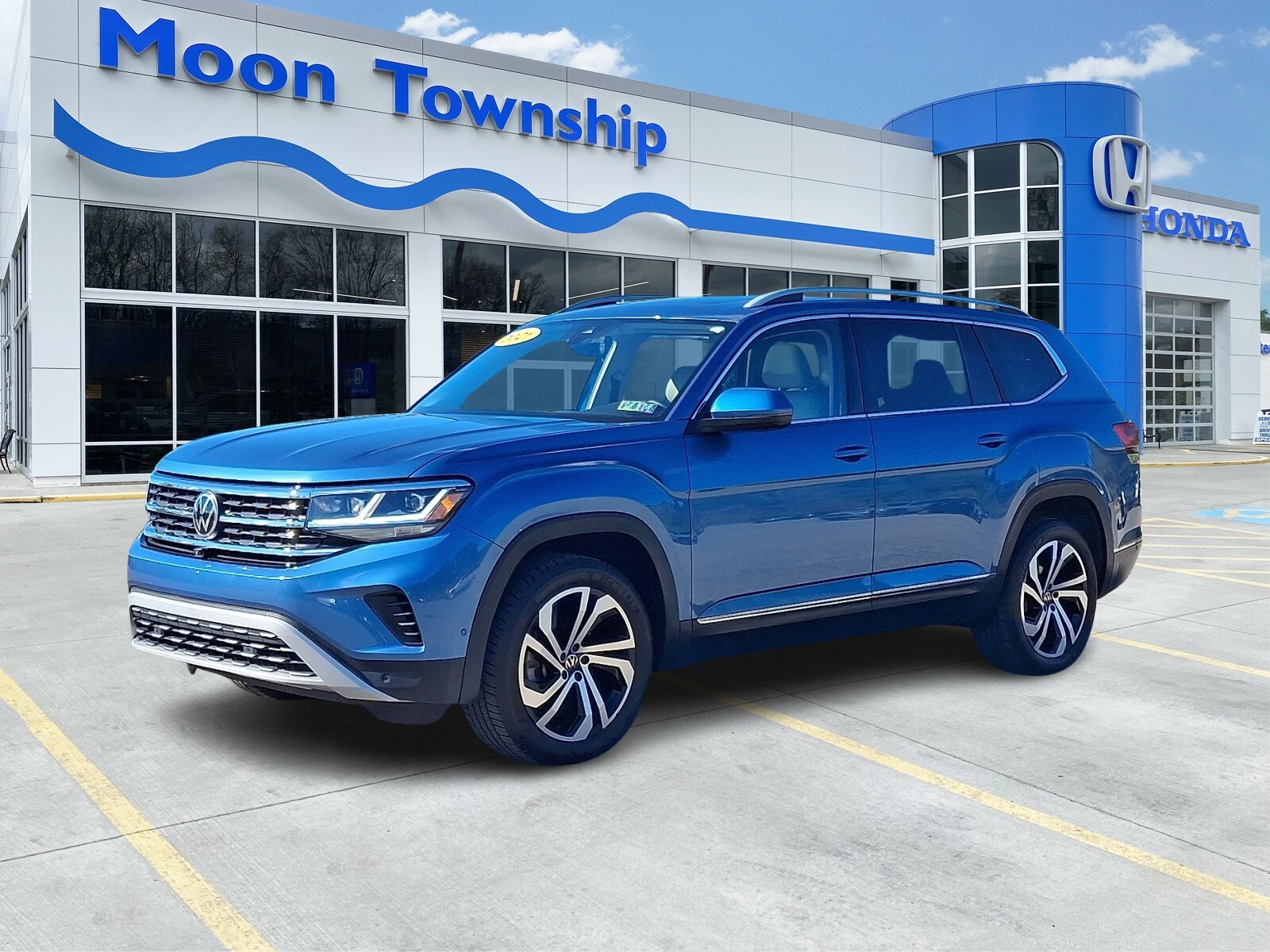 2021 Volkswagen Atlas SEL Premium photo 3