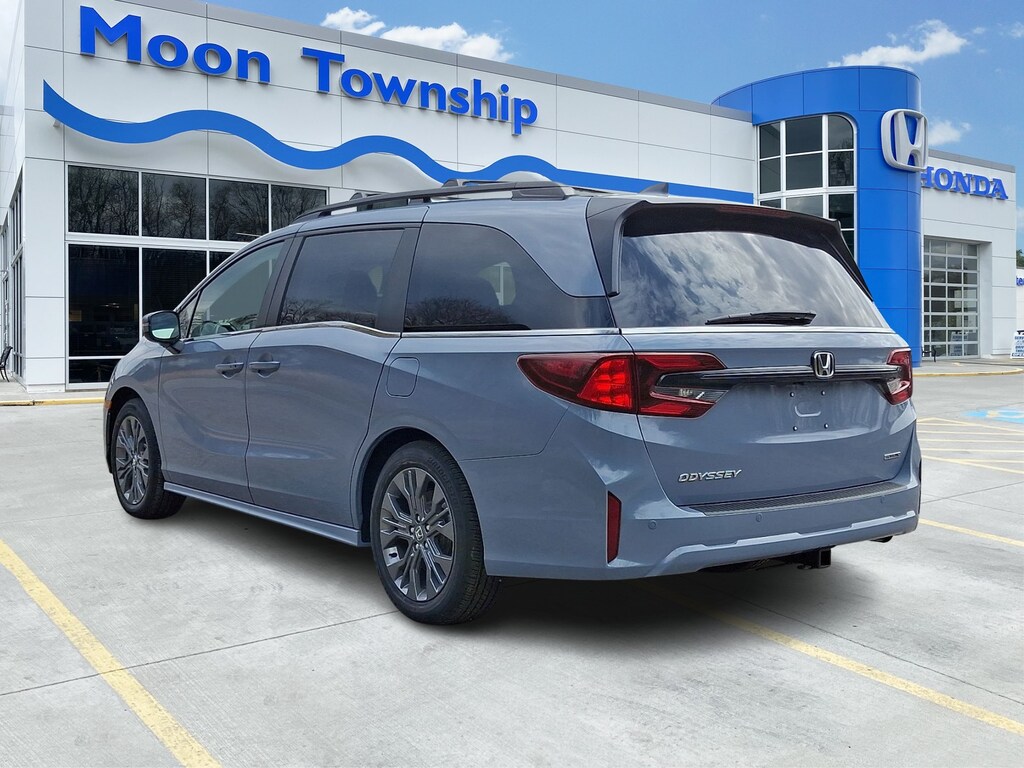 New 2026 Honda Odyssey Touring Minivan/Van