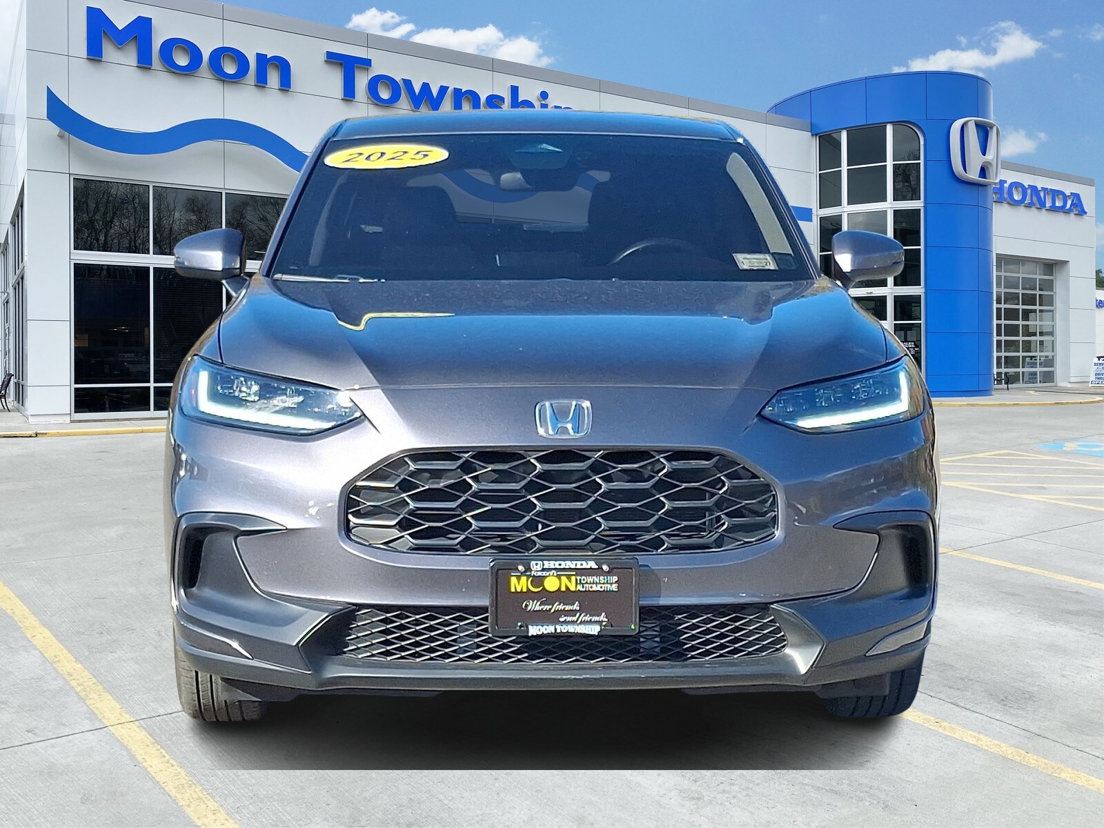 2025 Honda HR-V LX photo 2