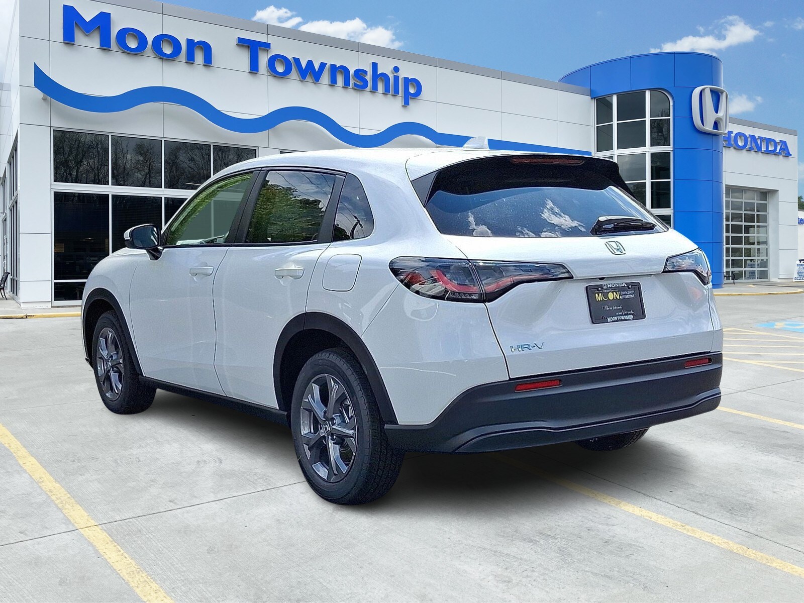 2026 Honda HR-V LX photo 2