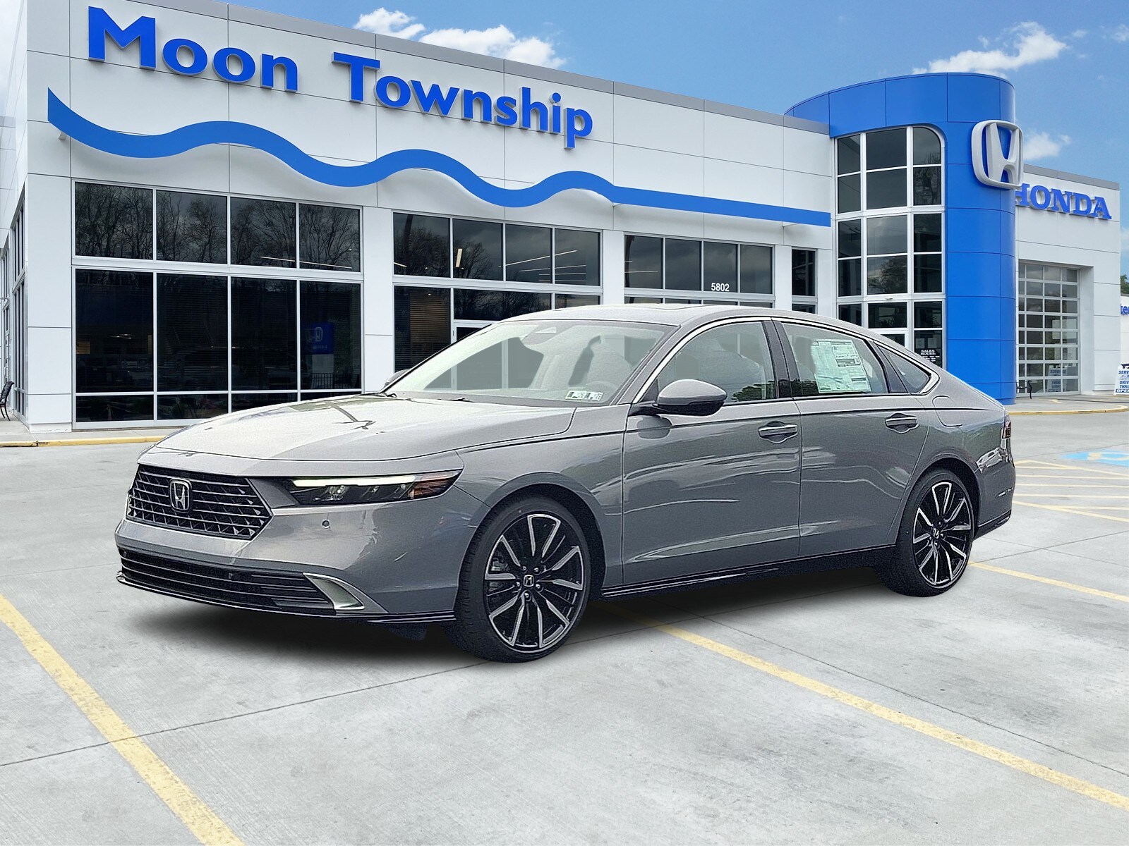 2025 Honda Accord Hybrid Touring photo 2