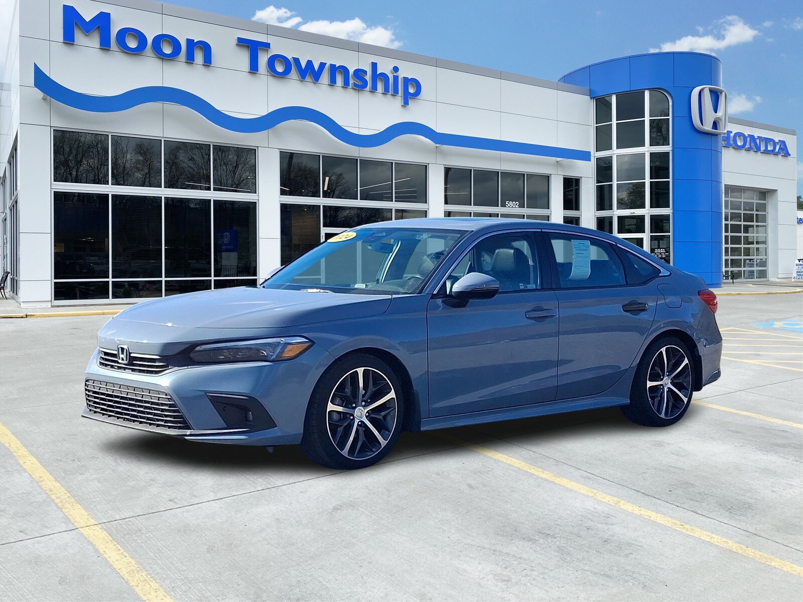 2024 Honda Civic Touring photo 3