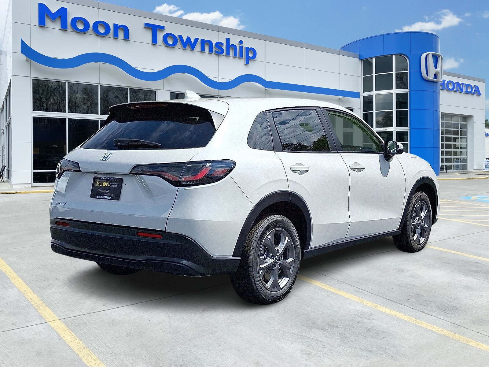 2026 Honda HR-V LX photo 3