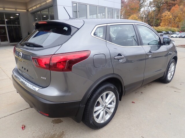 Used 2019 Nissan Rogue Sport S with VIN JN1BJ1CR1KW318945 for sale in Moon Township, PA