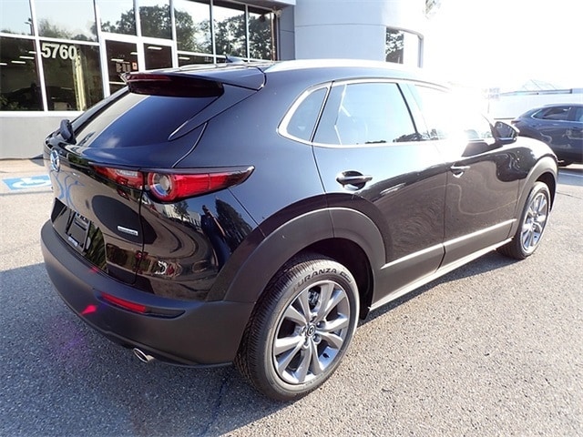 2025 Mazda CX-30 Premium - Photo 2