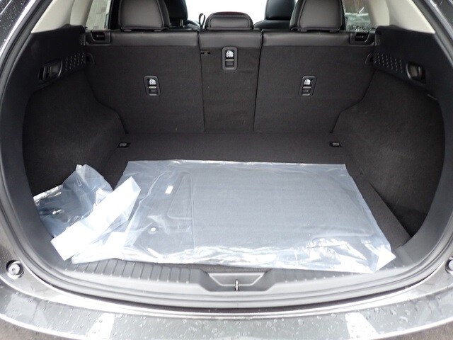 2025 Mazda CX-5 2.5 S Preferred photo 4
