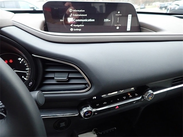 2025 Mazda CX-30 Premium - Photo 17