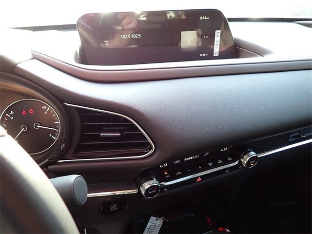 2025 Mazda CX-30 Premium - Photo 18