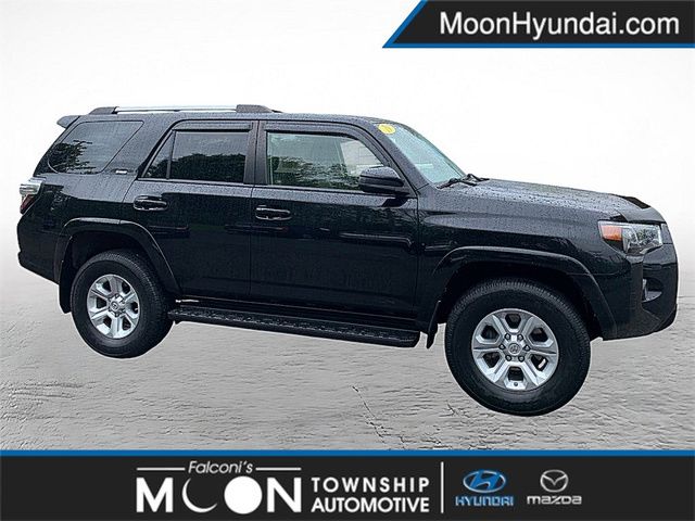 2019 Toyota 4Runner SR5 4x4 V6's photo