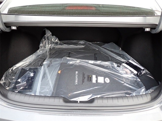2025 Hyundai Elantra Hybrid SEL Sport photo 4