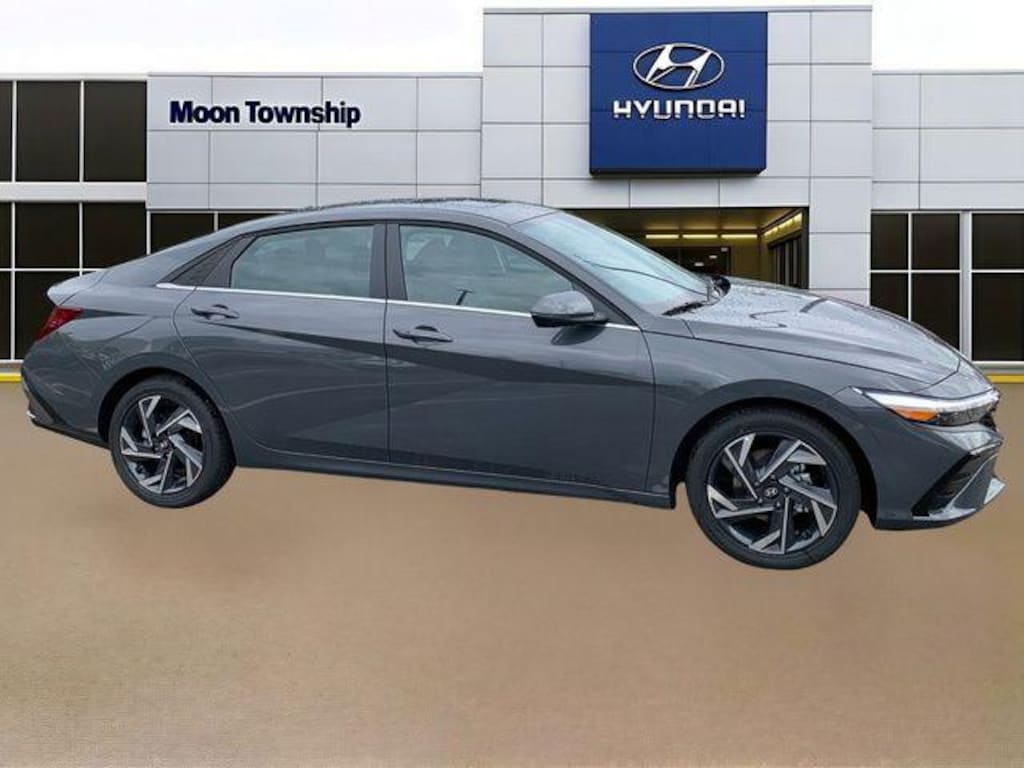 New 2026 Hyundai Elantra Limited Sedan