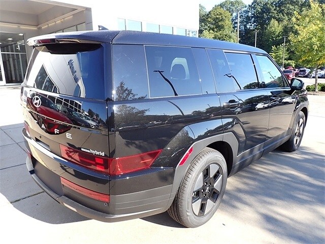 2026 Hyundai Santa Fe SE photo 2