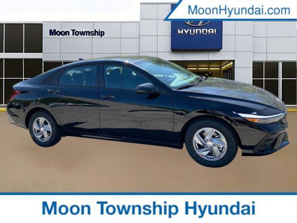 New 2026 Hyundai Elantra SE Sedan