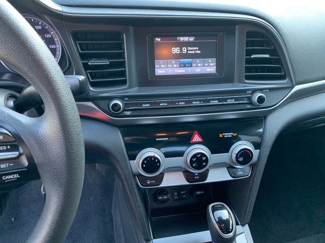 2019 Hyundai Elantra SE - Photo 26