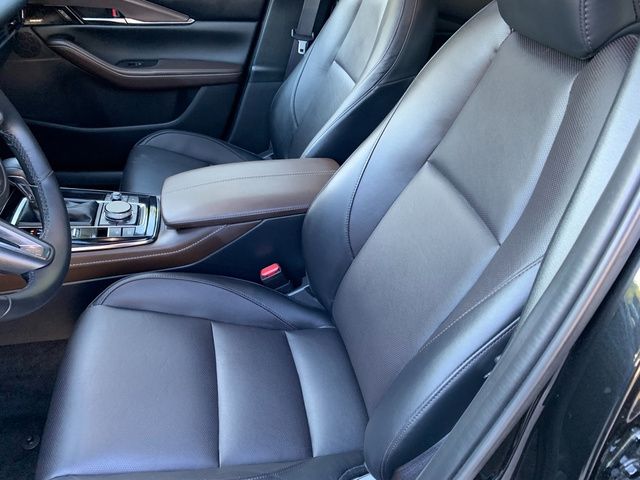2025 Mazda CX-30 Premium - Photo 16