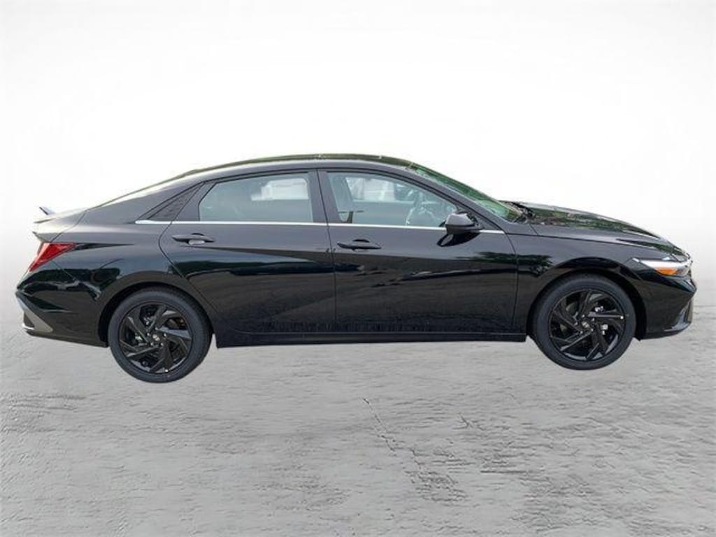 New 2026 Hyundai Elantra SEL Sport Premium Sedan